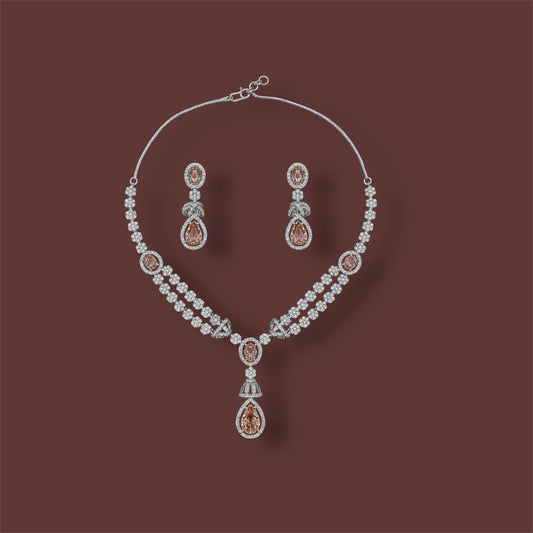 Champagne Éclat (Sterling silver and zircons with champagne stone accents)